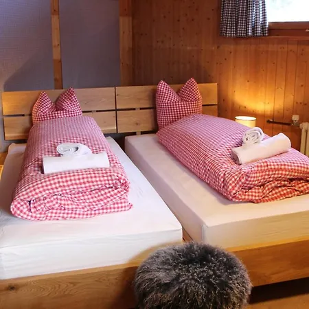 Schifer Berghaus Hotell *