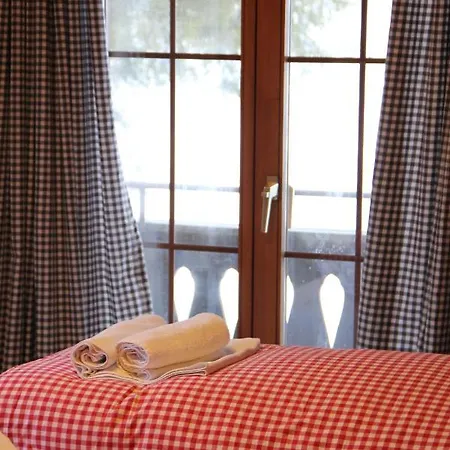 Schifer Berghaus كلوسترز