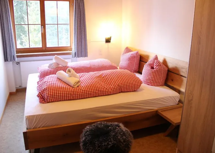 Schifer Berghaus * Klosters-Serneus